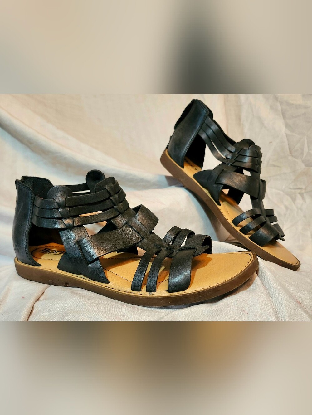BORN Harmel Black Leather Gladiator Huarache Zip Flat Sandals Womens
